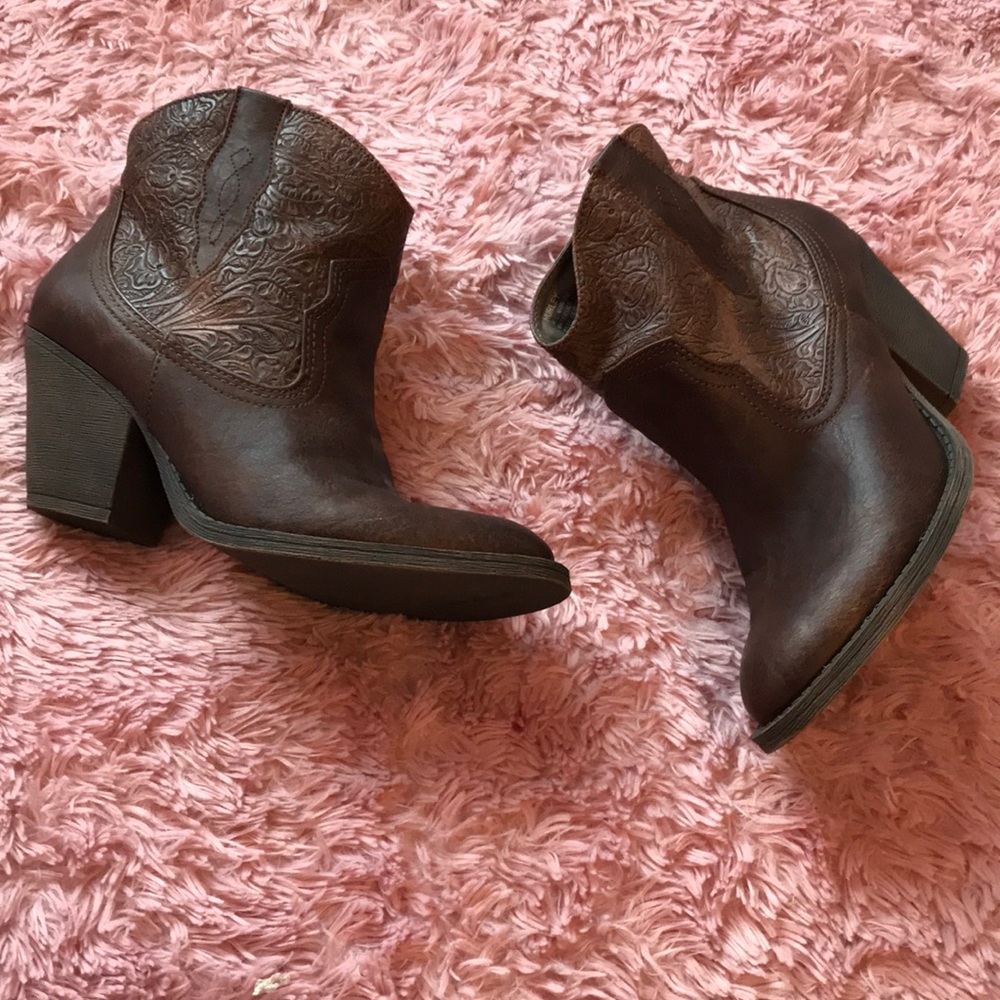 Ankle boot